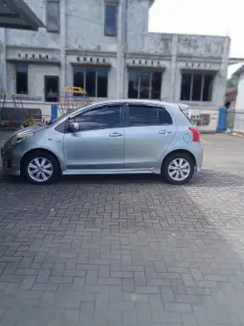 Yaris E Manual 2013
