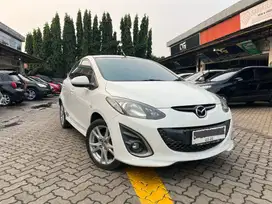 MAZDA 2 ANGSURAN 2,3 SAJA