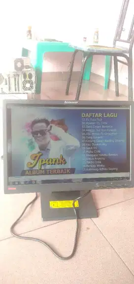 LCD komputer merek lenovo 19 inch plus kabel dvi to hdmi