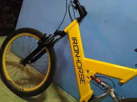 Sepeda Gunung IRON HORSE