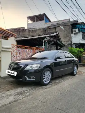 Toyota Camry V 2012 Bensin