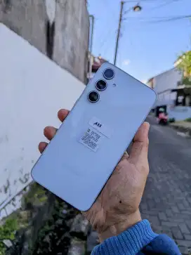 Samsung galaxy A35 5G ram 8/256GB normal mulus lengkap on garansi
