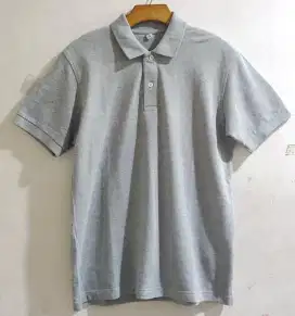 Polo shirt abu Uniqlo