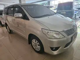 INNOVA BENSIN 2.0 G AT. PLAT B