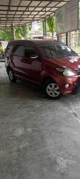 Toyota Avanza 2004 Bensin
