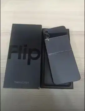 JUAL SAMSUNG ZFLIP 4 RAM 258 LikeNew
