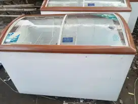 Kulkas sleding kaca ukuran 300liter normal