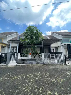 Dijual Rumah Minimalis Modern Siap Huni Area Suhat Malang