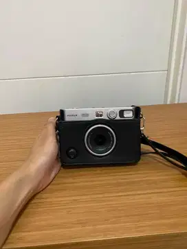 kamera FUJIFILM Instax Mini Evo