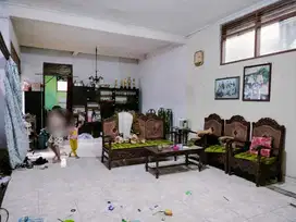 Rumah strategis dijual di Sayap Riau Cihapit Merdeka Bandung Tengah