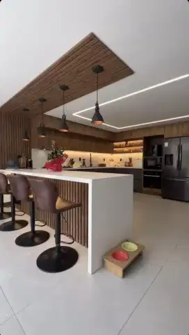 Di butuh kan prempuan terapis SpA  Hotel
