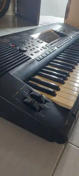 Keyboard yamaha psr 730 pro player