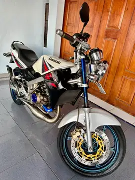 Dijual Ninja R 150 th 2013 Putih