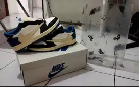 Nike Air Jordan 1 Retro Low OG Travis Scott x Fragment Design