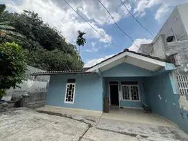 Dijual cepat Rumah SHM LT 221/LB 150, 4 KT, 2 KM, Plus Taman & Gazebo