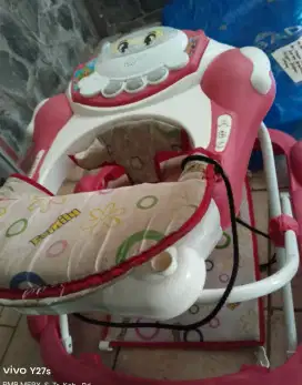 baby walker bayi