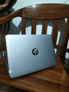 Laptop HP 820 G3 –Corei5 GEN 6 – RAM 8GB – SSD 128GB – Touchsreen