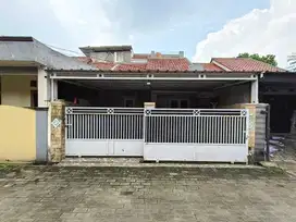 Di jual rumah seconday siap huni di pekapuran depok.