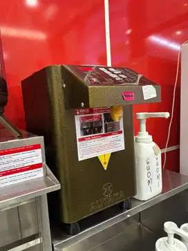 Fructose dispenser