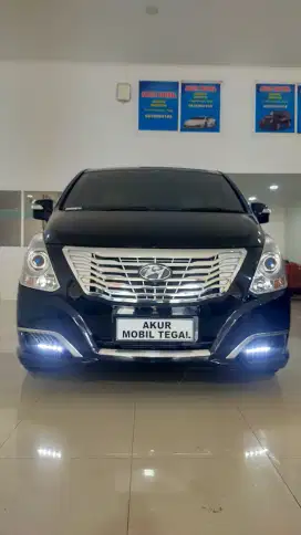 HYUNDAI H1 ROYALE DIESEL AT 2017  SIAP PAKAI