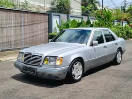 Mercy 230E 1993 AT W124