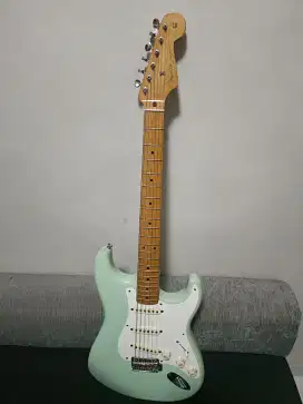 GITAR FENDER STRATOCASTER MEXICO