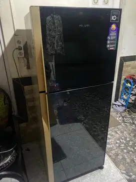 Kulkas 2 Pintu Polytron
