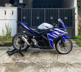 R25 YAMAHA 250CC 2silinder