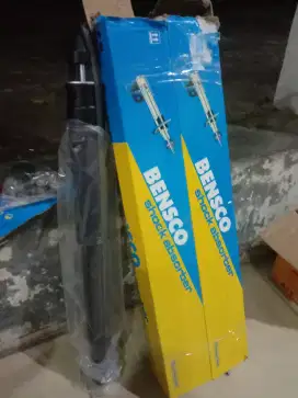 Di jual sock belakang mecy c class