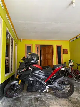 Dijual / BT Yamaha Xabre 2016