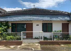 DIJUAL RUMAH STRATEGIS BESERTA ISINYA! LOKASI DITENGAH KOTA PURWOKERTO