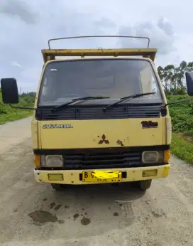 Di jual Truk Fe 334
