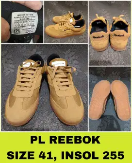 PL REEBOK SUEDE SIZE 40