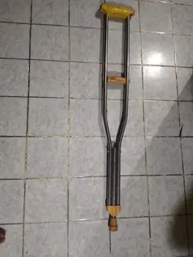 tongkat jalan /tongkat kaki /kruk