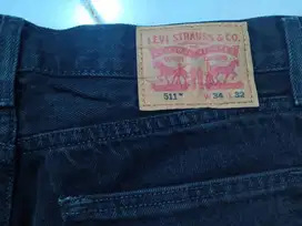 Borong semua jeans Levis & Wrangler