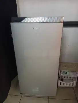 Kulkas panasonic