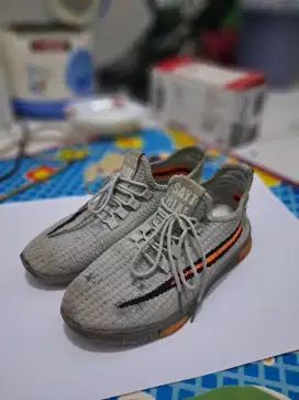 Sepatu korea abu - abu