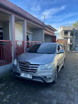 Innova barong V diesel matic