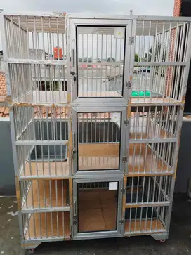 Kandang kucing 3 lantai