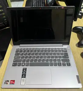 Lenovo Ideapad Slim 1 AMD Ryzen 3 7320U