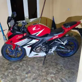 Dijual Motor Honda CBR 150 R Tahun 2016