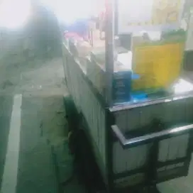 Gerobak jualan bekas martabak