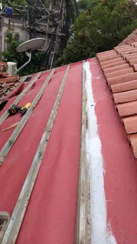 Tukang atap bocor ganti atap rumah