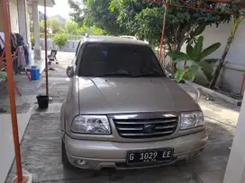 Jual Grand Escudo XL7 Tahun 2004.