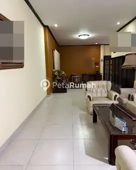 Dijual Rumah Luas Terawat Jl Sultan Hasanuddin