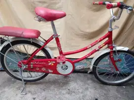 Sepeda wanita 20