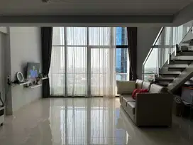 Dijual  Apartemen VIELOFT,2 lantai Ciputra World