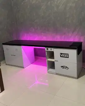 Meja Komputer / Kerja