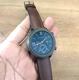 Amazfit GTR 47mm Classic brown leather strap