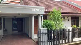 Dijual Rumah Siap Huni Halaman Depan Belakang Di Ciputat